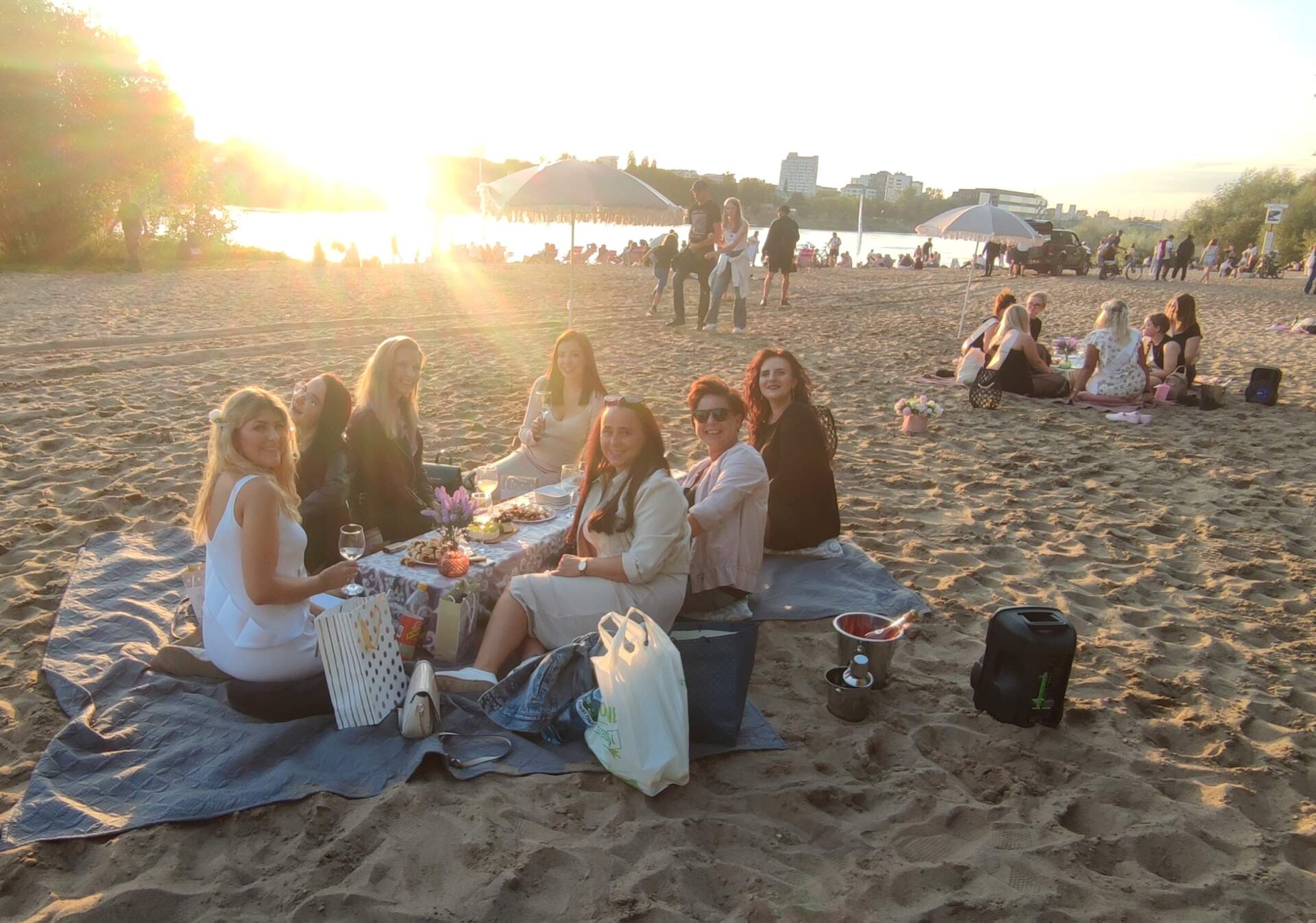 bachelorette party in warsaw at a dinner on the beach