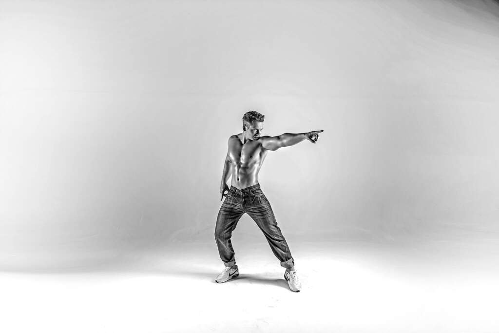 tancerz erotyczny z radzymina wystepuje na panieńskim