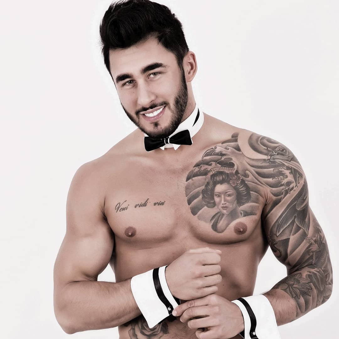 tancerz erotyczny w mankietach w pułtusku gotowy na show