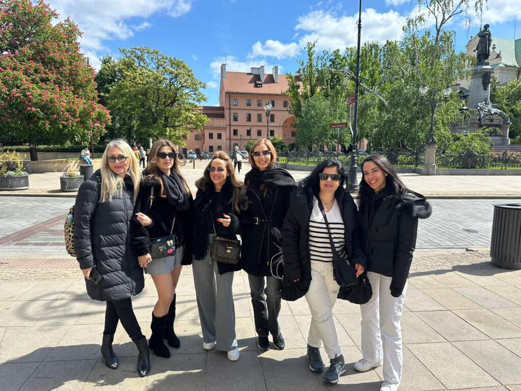 wieczór panieński idzie do kasyna w warszawie na atrakcję